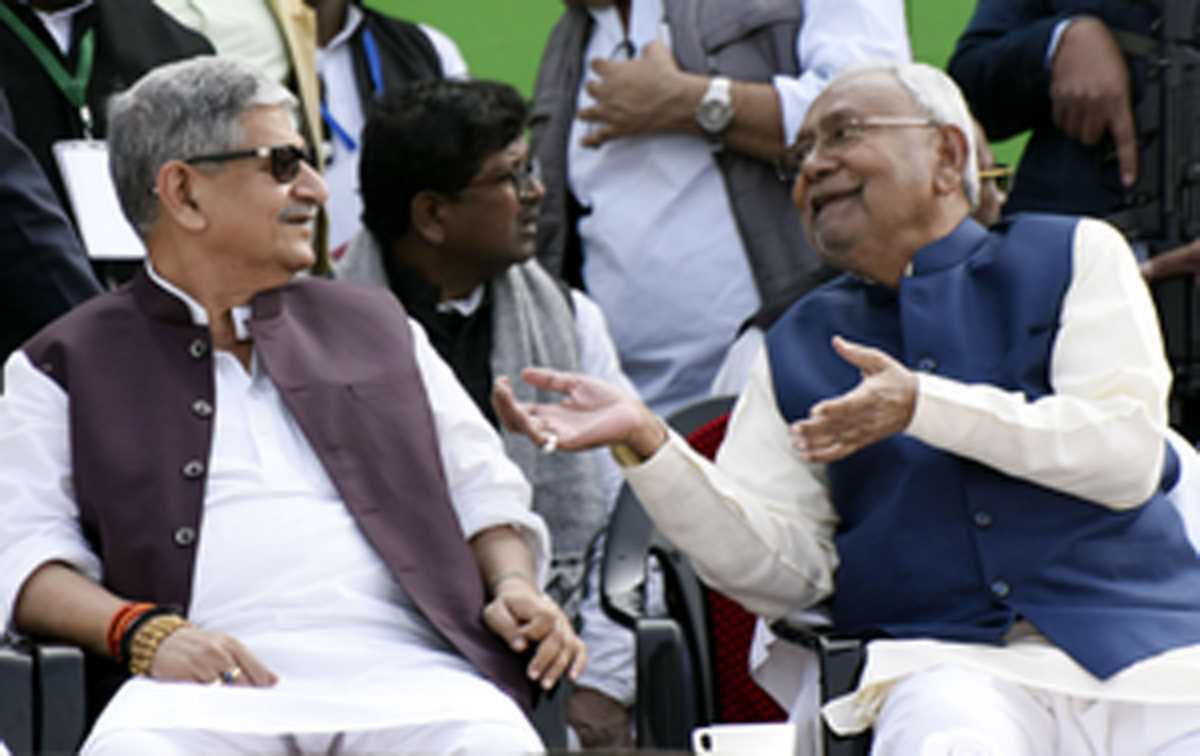 इंडिया गठबंधन मजबूत, नीतीश कुमार की कोई नाराजगी नहीं : ललन सिंह इंडिया गठबंधन मजबूत, नीतीश कुमार की कोई नाराजगी नहीं : ललन सिंह